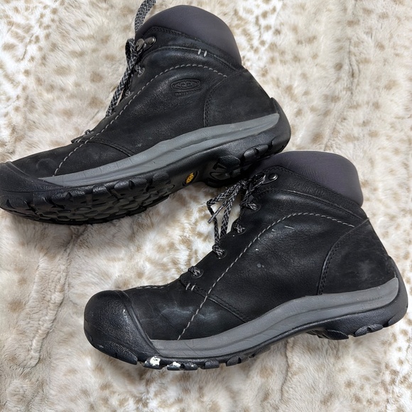 Keen Kacy Winter Boots - Picture 4 of 10